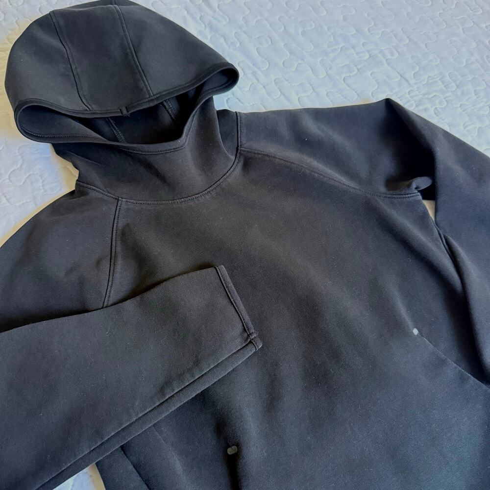 OLD NAVY ACTIVE BOYS MEDIUM(8) BLACK PULLOVER HOODIE POCKETS ATHLETIC SCHOOL